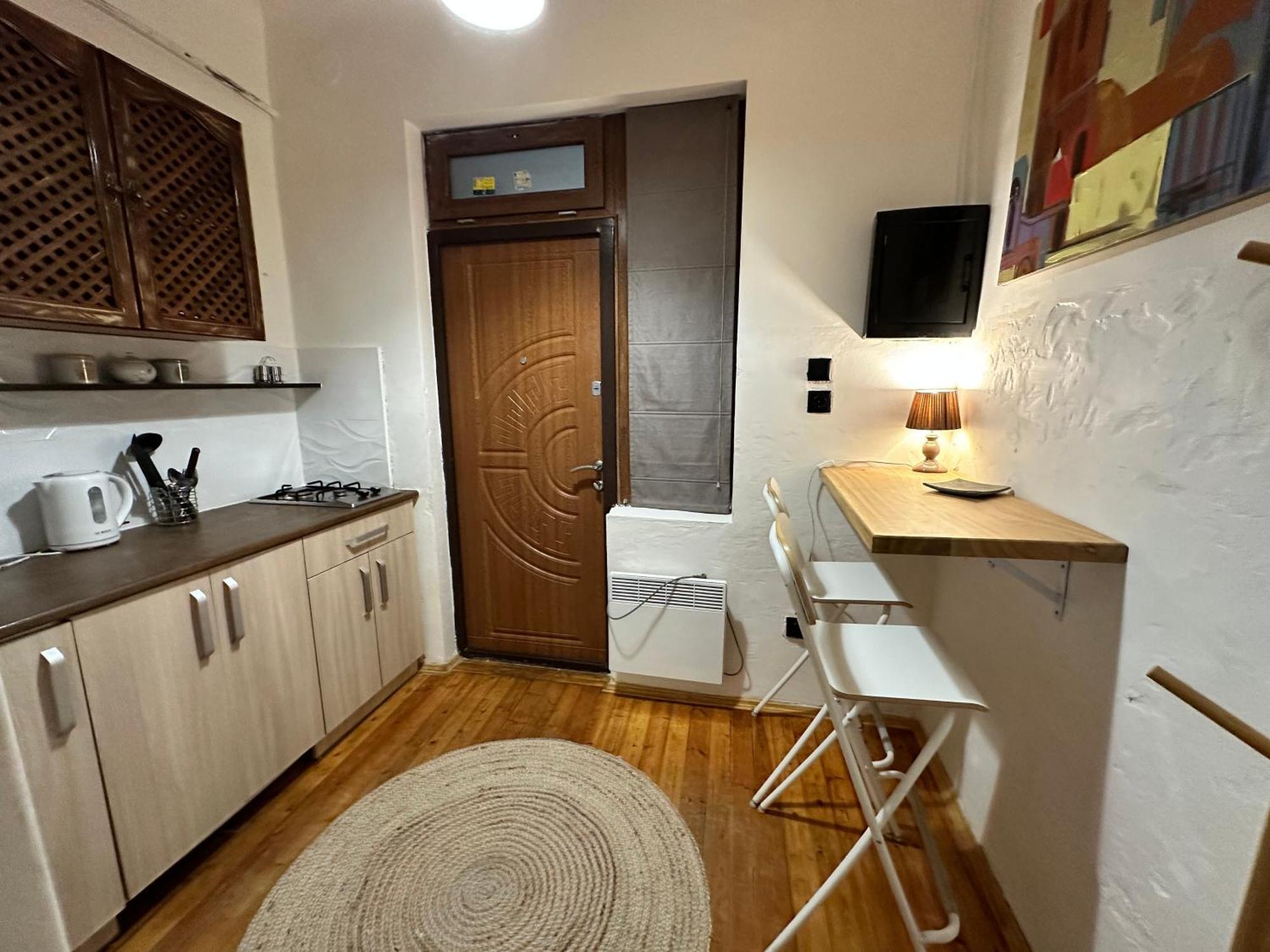 Art Apartment On Kylisha Str Lviv Exterior photo